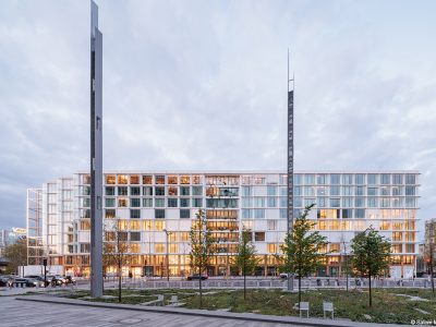 Immeuble tertiaire en structure bois avec bois lamellé collé et CLT